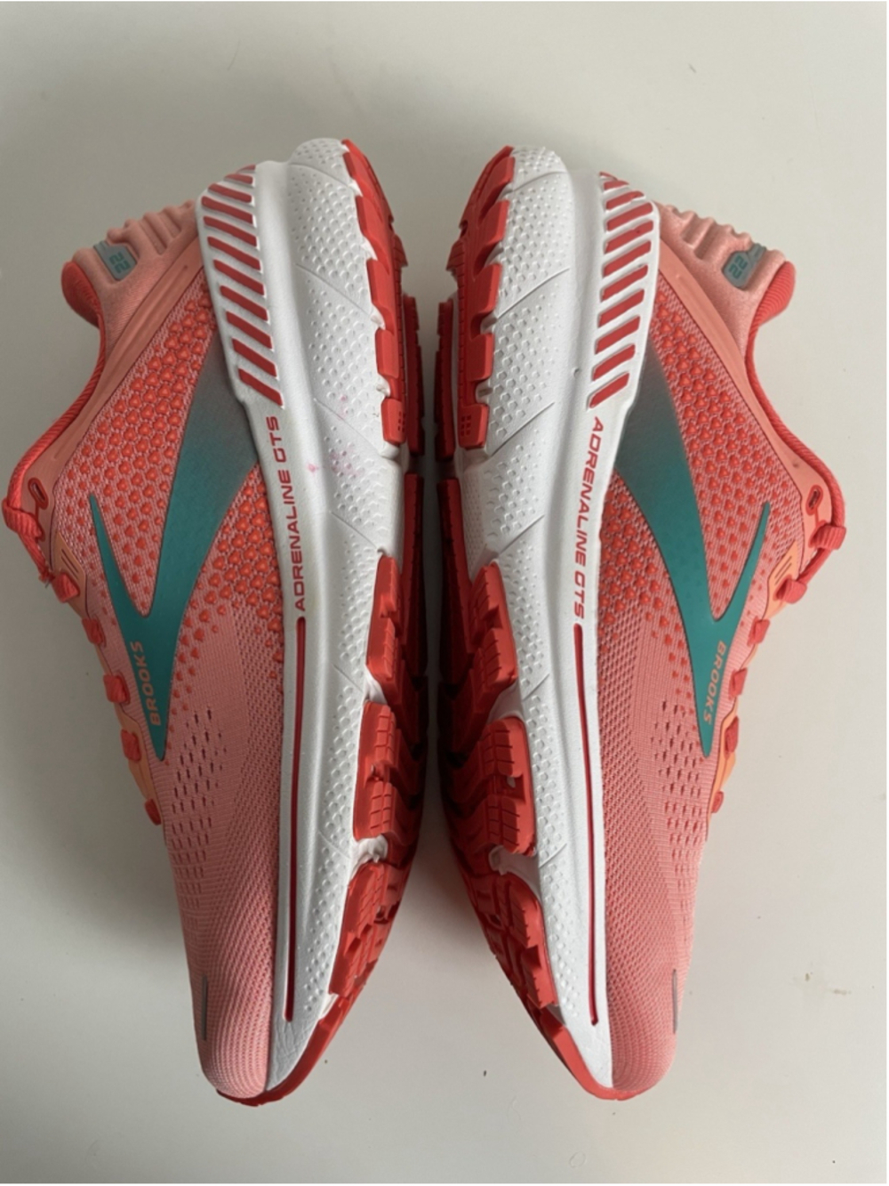Brooks Adrenaline GTS 22 Running Shoes Womens Size 8.5 Coral Athletic Sneakers - Picture 8 of 14